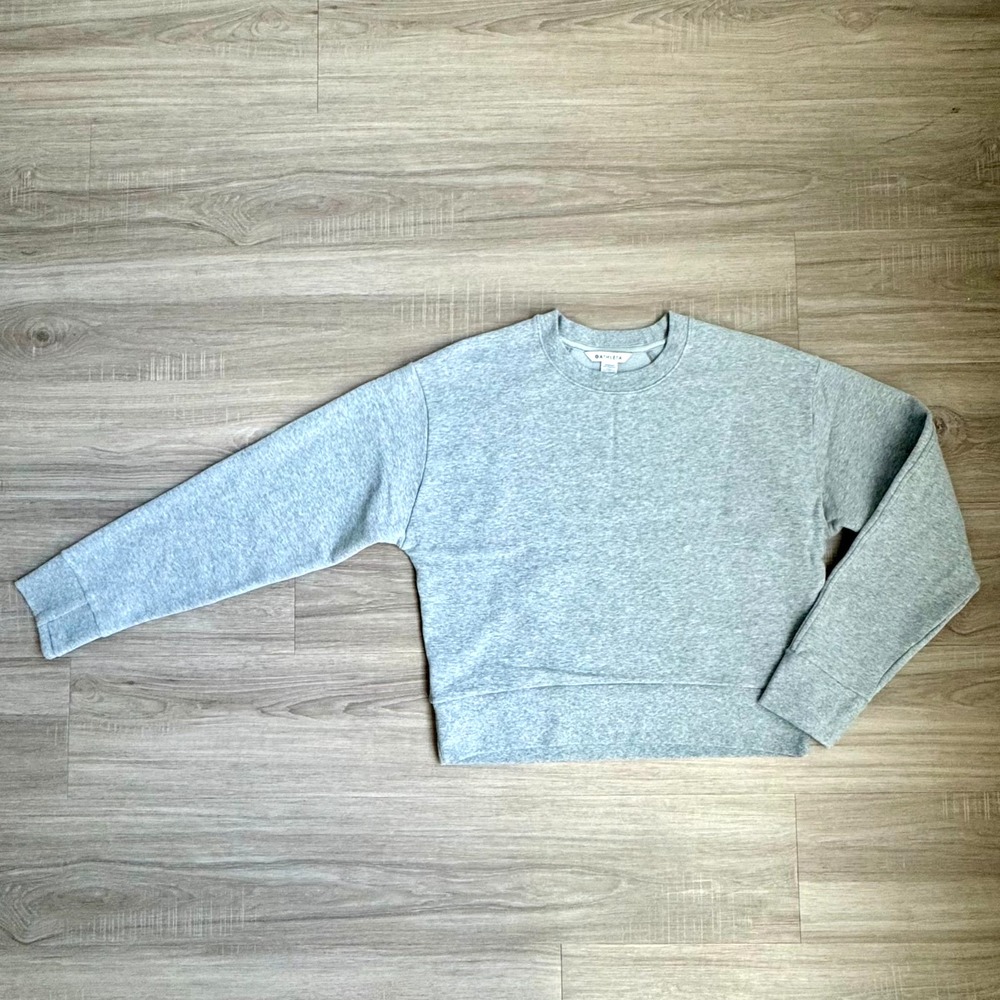 Women's Athleisure Pullover Sweater Thumbhole Gray Sz S Cozy Cabincore Lounging